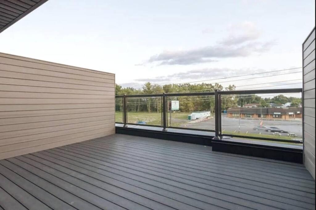 Exquisite, Bright & Modern Condo. Niagarawatervallen Buitenkant foto